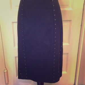 🌹NEW YORK CLOTHING CO. STUDDED SKIRT🌹